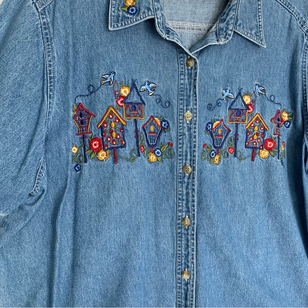 Bobbie Brooks Vintage 90s Denim Button Up Shirt Embroidered Birdhouse Size 18W - Picture 4 of 9